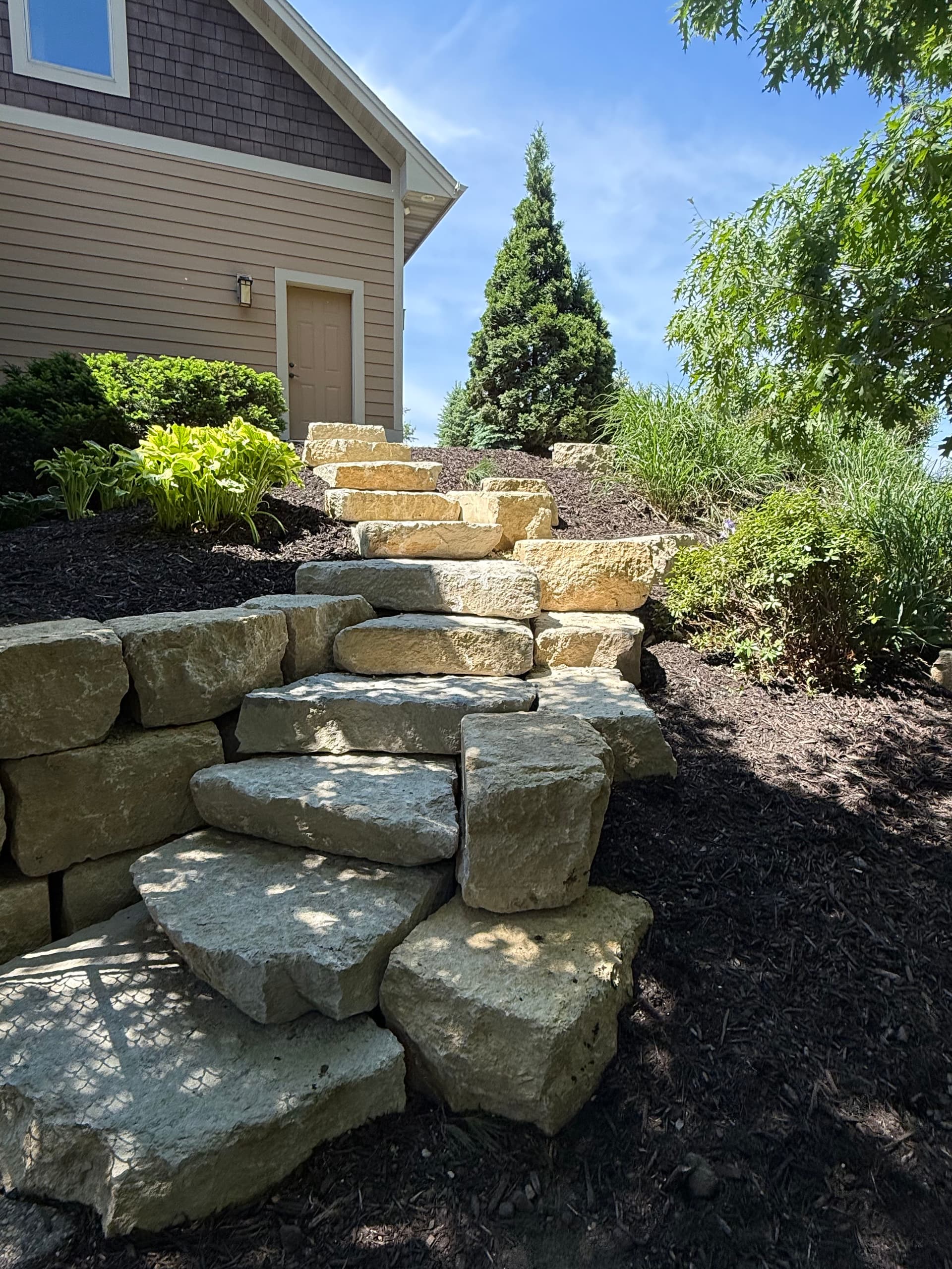 Gallery photos for Natural Stone Retaining Walls and Steps That Actually Last: Image #2